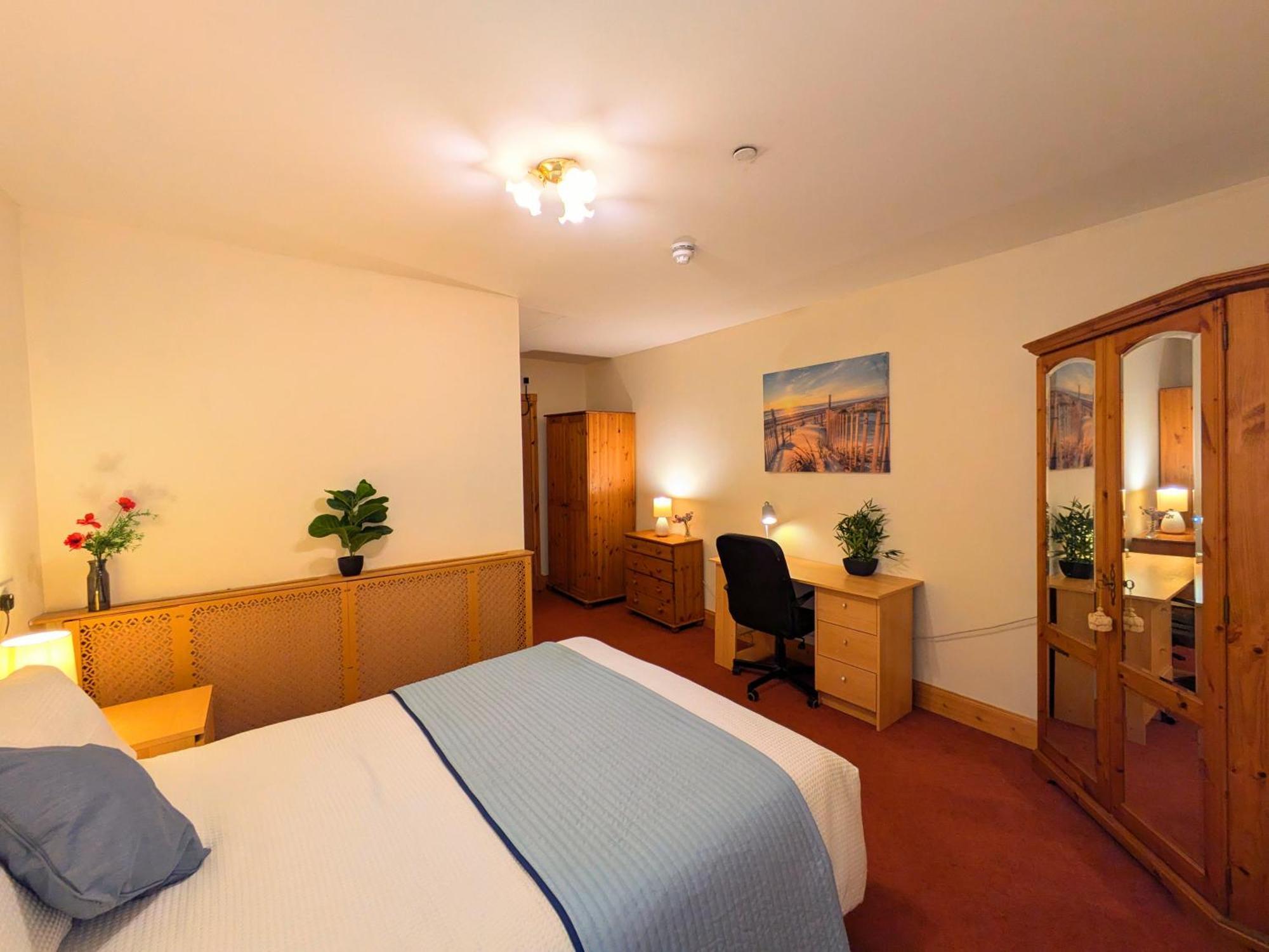 Hollybank - Ensuite Room & Use Of Large Shared Kitchen Dumfries Kültér fotó